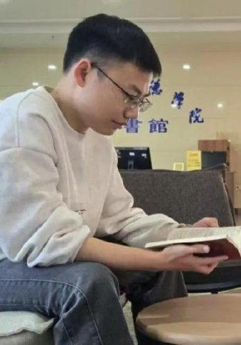 他们用数百个日夜的坚持与拼搏