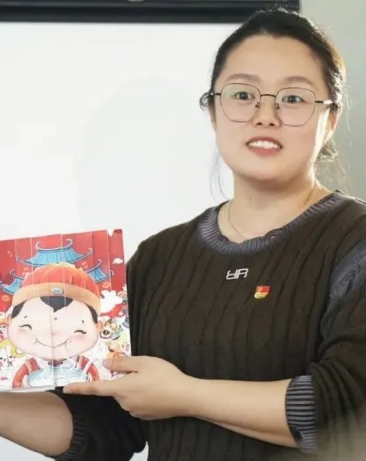 是一棵树摇动另一棵树