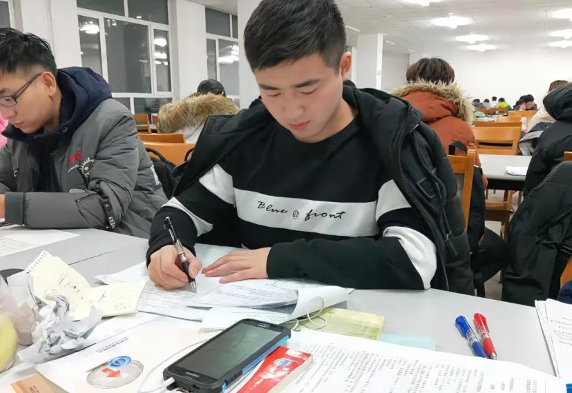 彭启用四年大学时光与七年职场深耕