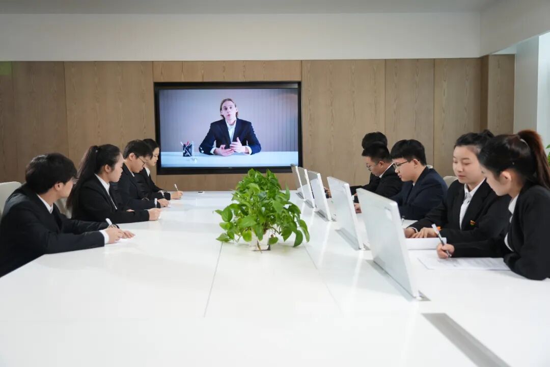 国贸人怎么说