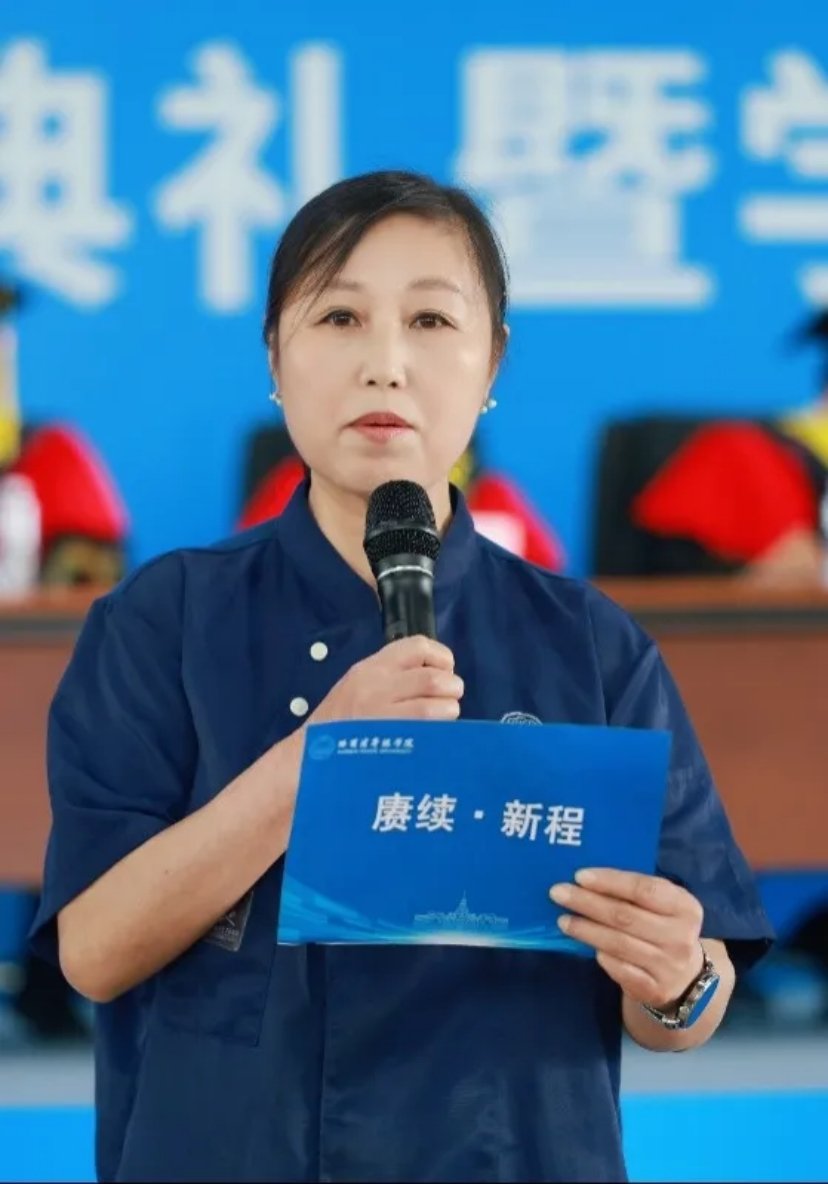 熟悉的旋律在会场响起