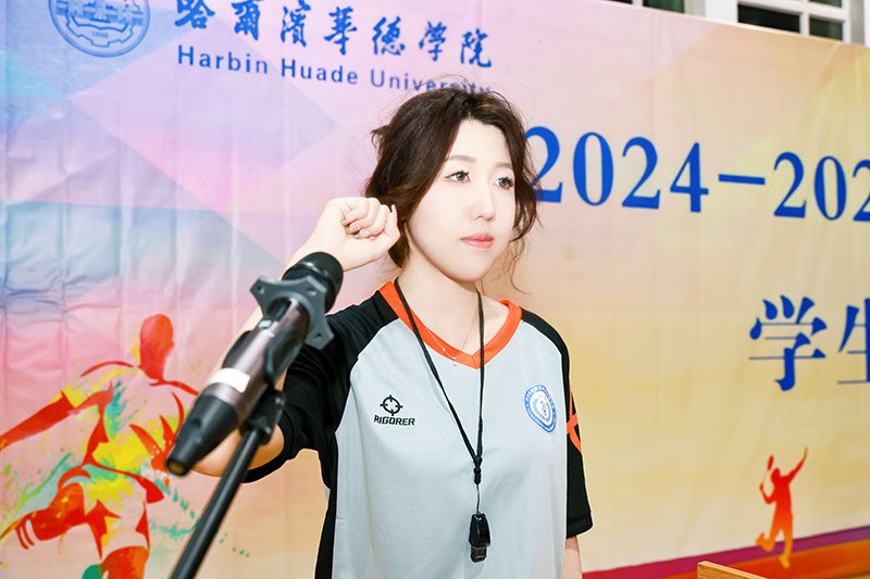 是校园文化传播的重要使者