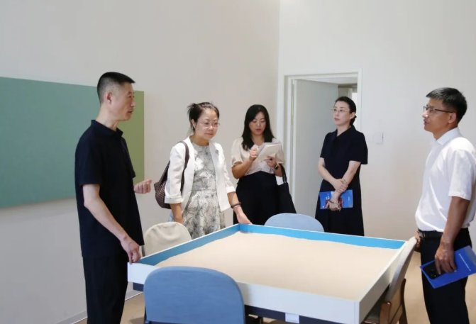 省总工会党组成员
