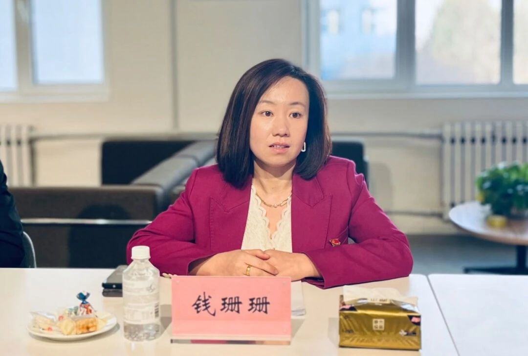 于3月28日下午在教一202举行签约