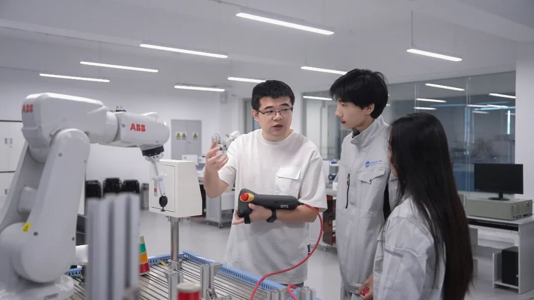 经过反复比较