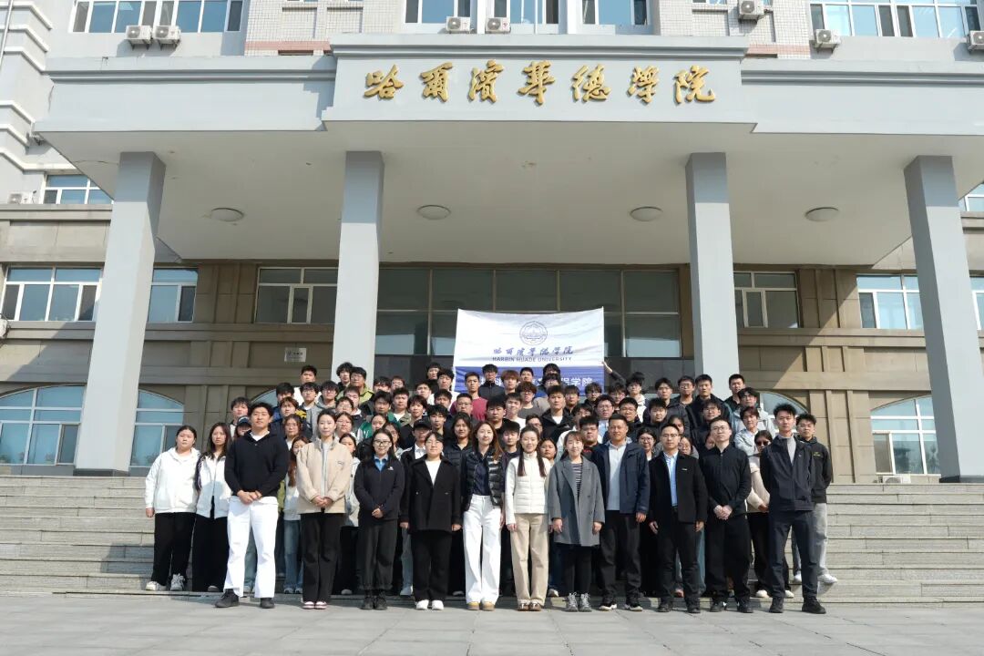 为丰富校园文化生活