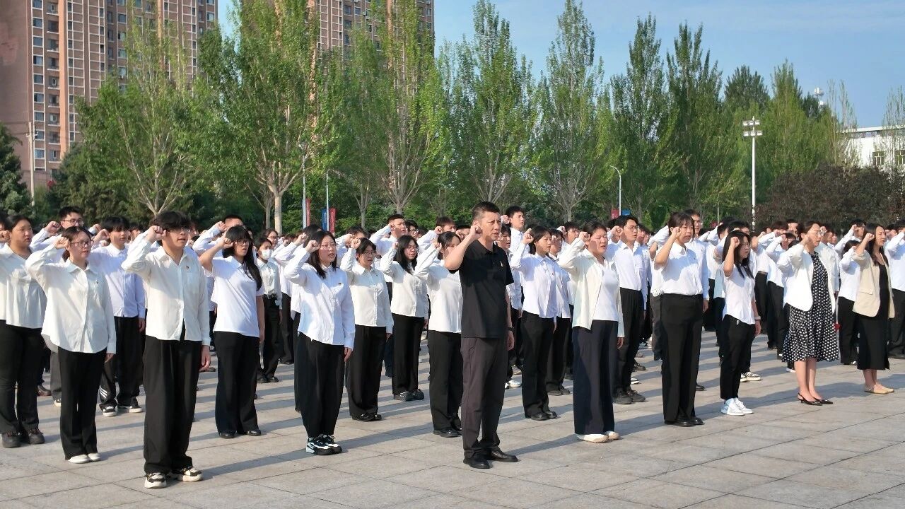 组织员和教师党员代表走进道外区思政综