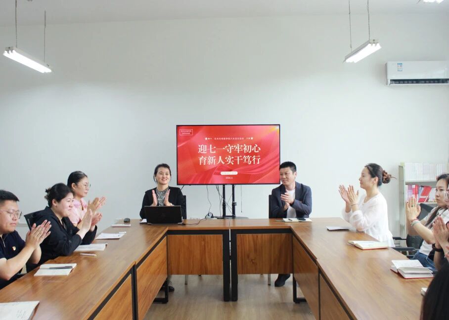 同时围绕“在提升人才培养质量过程中如