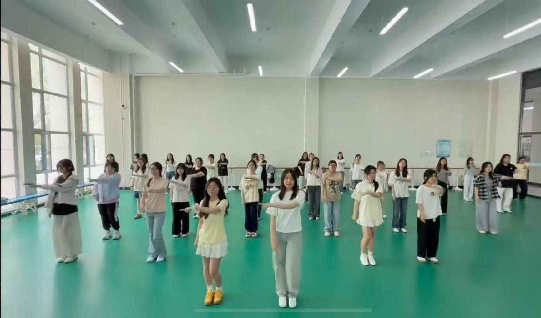 缺乏情感共鸣与创作动机